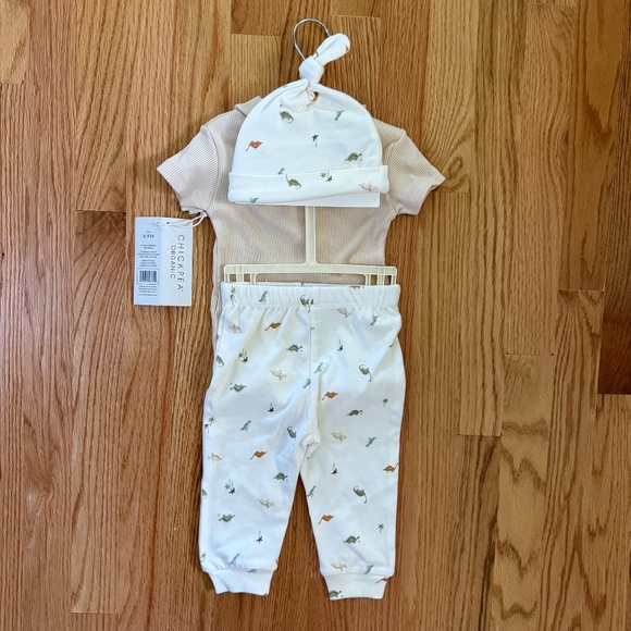 Chickpea Organic Baby Boy 3 Piece Outfit Set - Picture 5 of 12